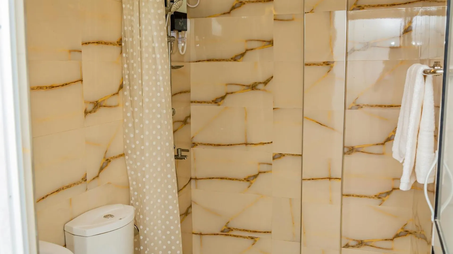 Shico Transit Hotel Negombo Inn