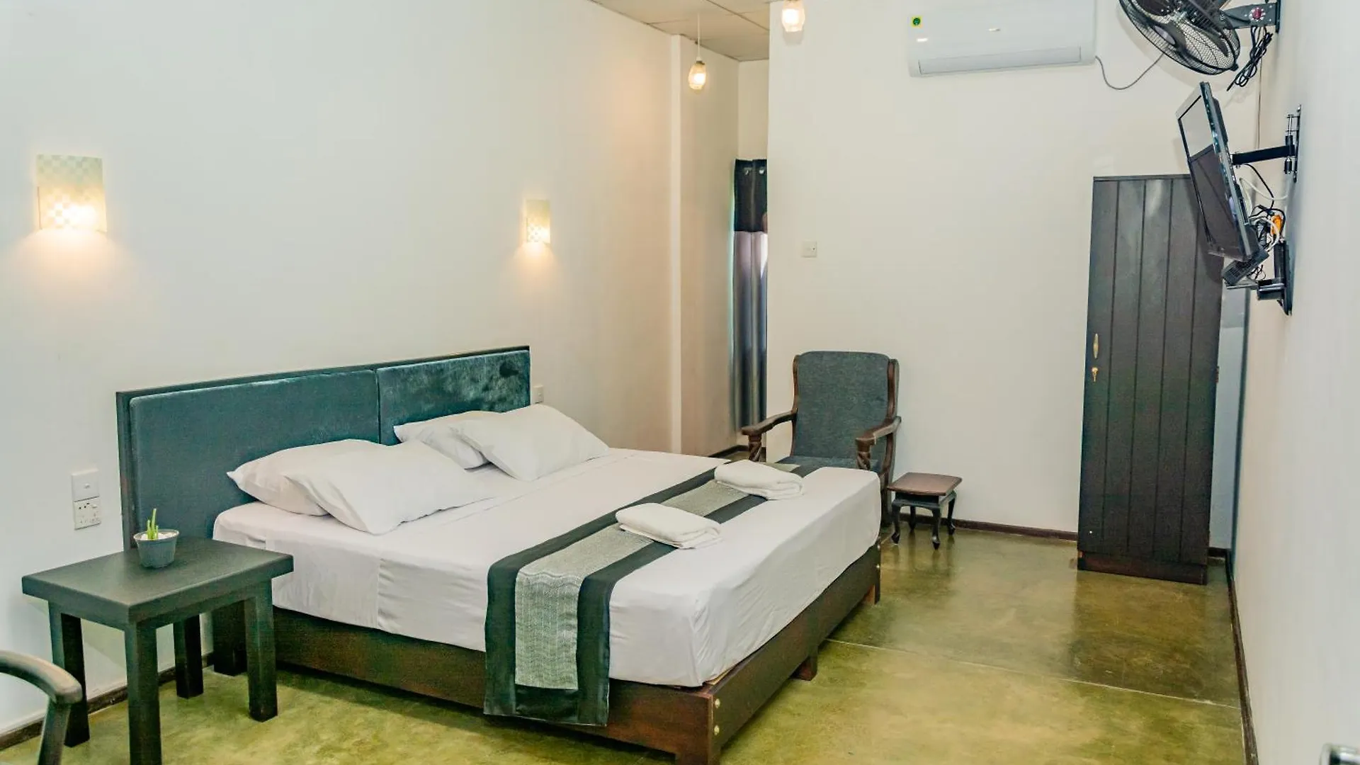 Inn Shico Transit Hotel Negombo